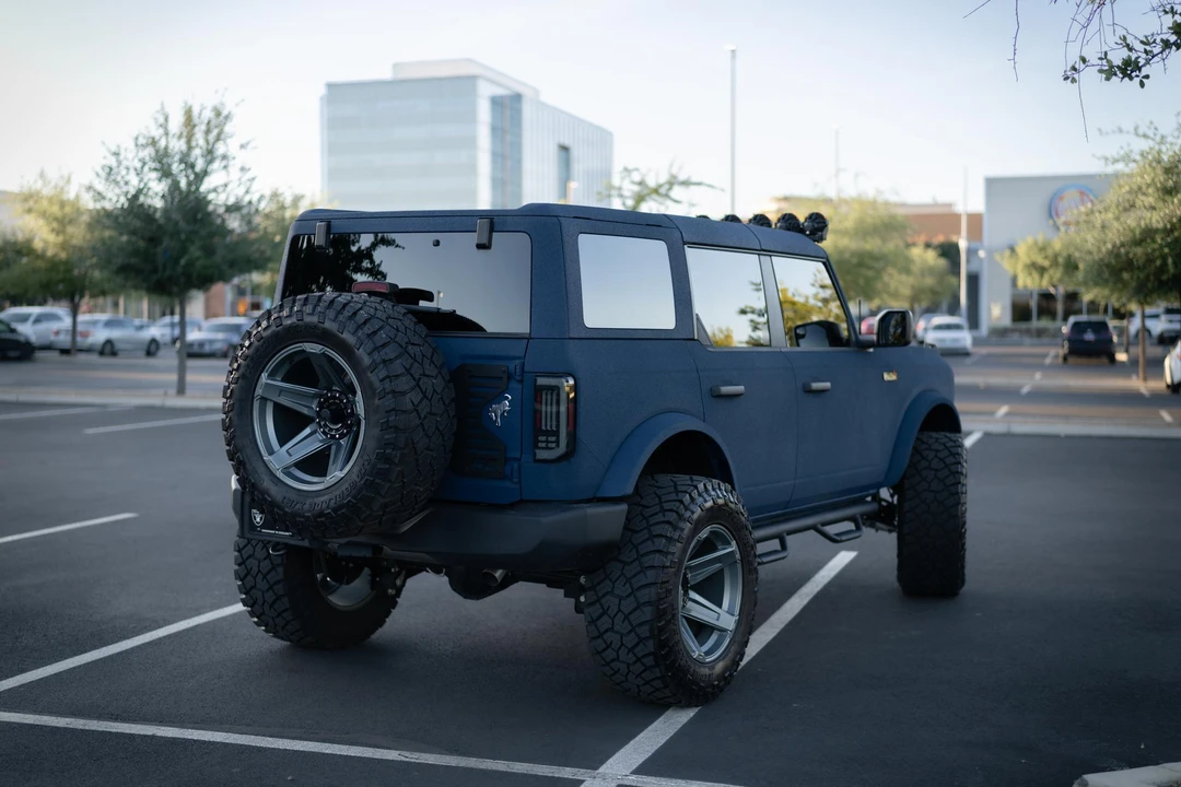 2025 Ford Bronco 6th Gen - Image 10 of 31