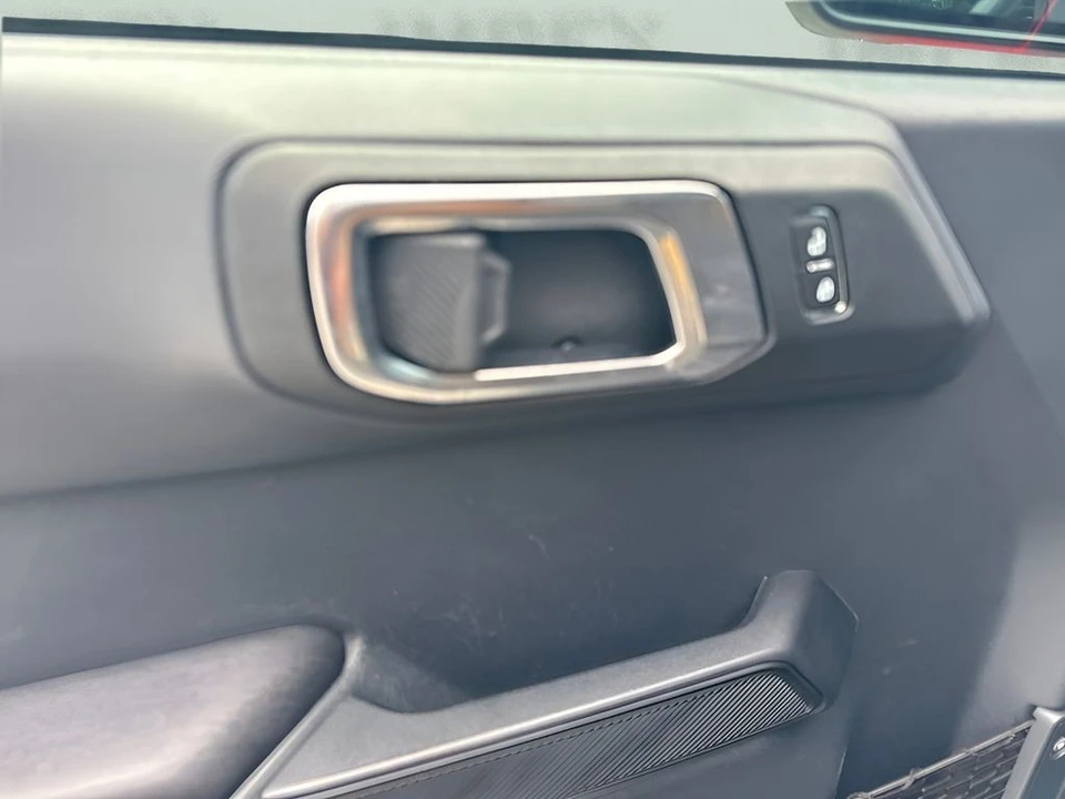 2025 Ford Bronco 6th Gen - Image 18 of 23