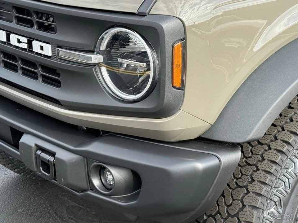 2025 Ford Bronco 6th Gen - Image 11 of 12