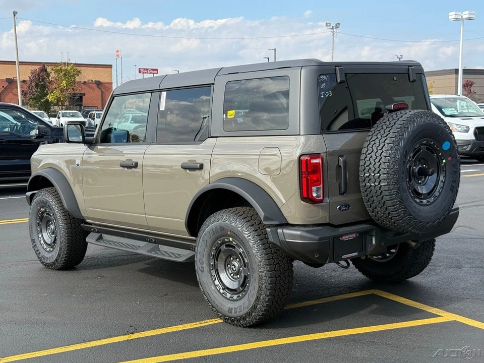 2025 Ford Bronco 6th Gen - Image 3 of 12