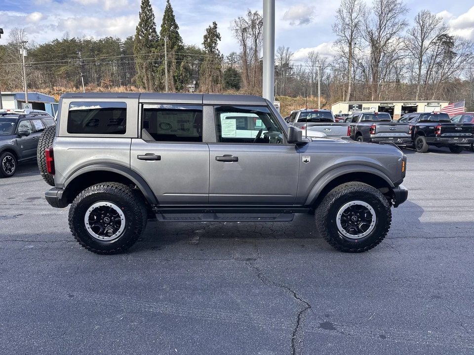 2025 Ford Bronco 6th Gen - Image 5 of 21