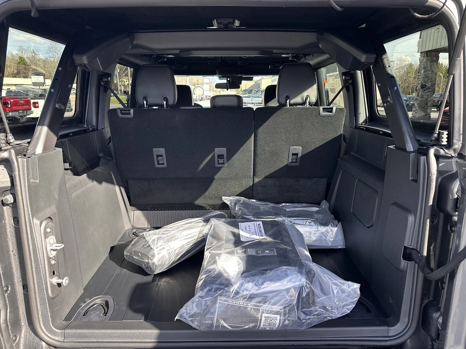 2025 Ford Bronco 6th Gen - Image 17 of 21