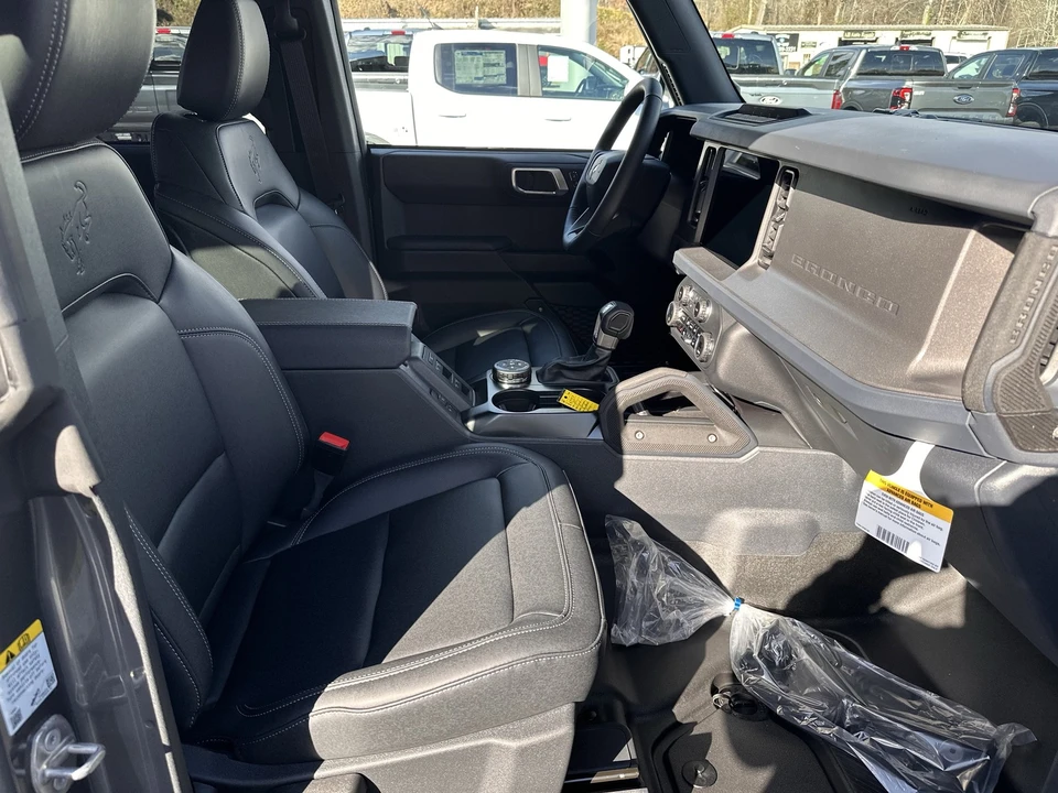 2025 Ford Bronco 6th Gen - Image 14 of 21