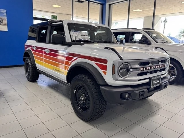 2025 Ford Bronco 6th Gen - Image 2 of 12