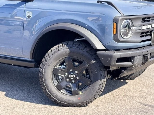 2025 Ford Bronco 6th Gen - Image 4 of 12