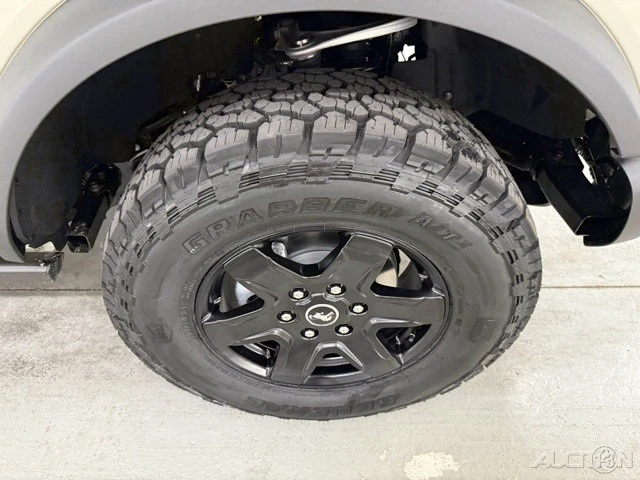 2025 Ford Bronco 6th Gen - Image 4 of 12