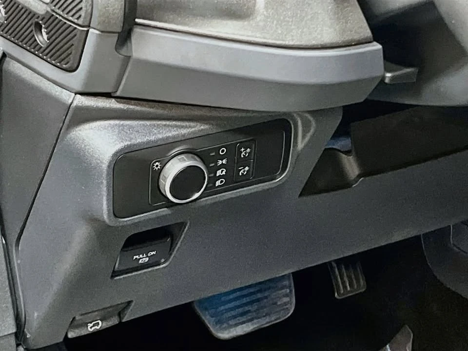 2025 Ford Bronco 6th Gen - Image 10 of 20