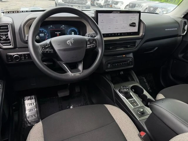 2025 Ford Bronco 6th Gen - Image 30 of 31