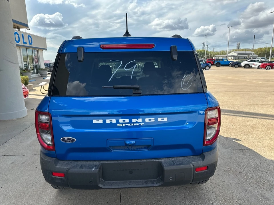 2025 Ford Bronco 6th Gen - Image 11 of 29
