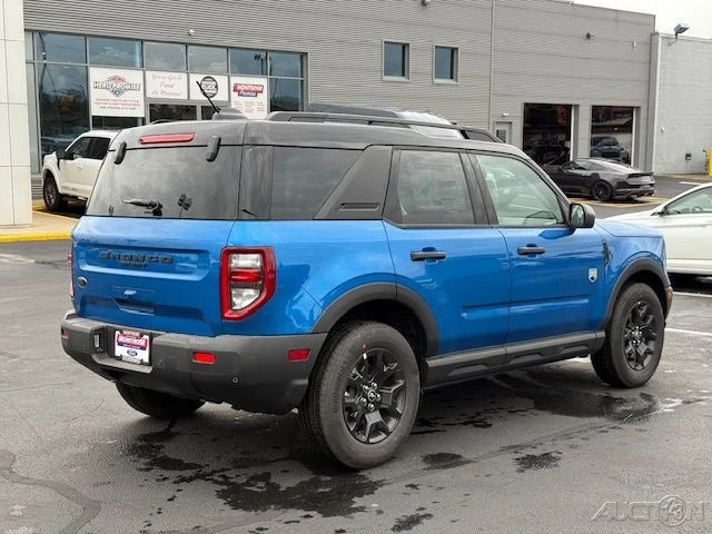 2025 Ford Bronco 6th Gen - Image 6 of 12