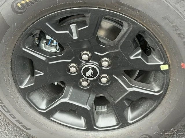 2025 Ford Bronco 6th Gen - Image 11 of 12