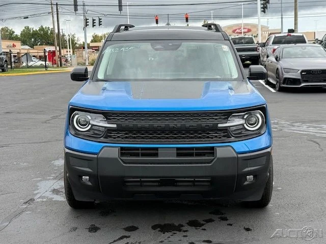 2025 Ford Bronco 6th Gen - Image 10 of 12