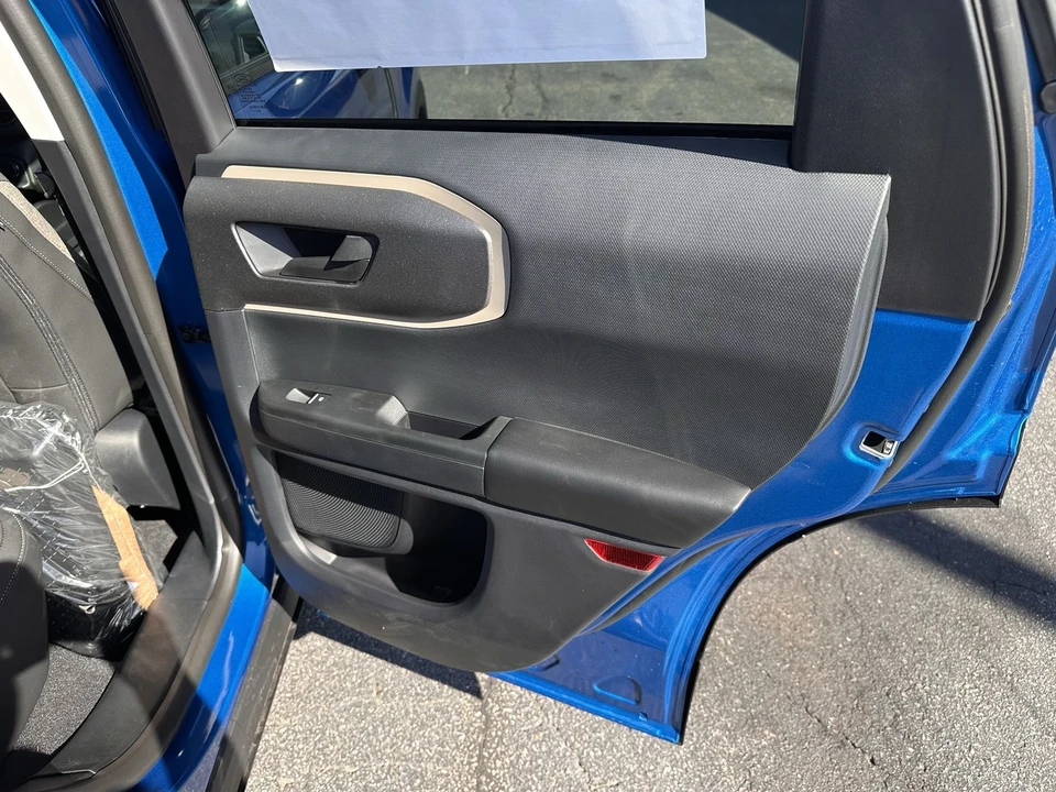 2025 Ford Bronco 6th Gen - Image 15 of 21