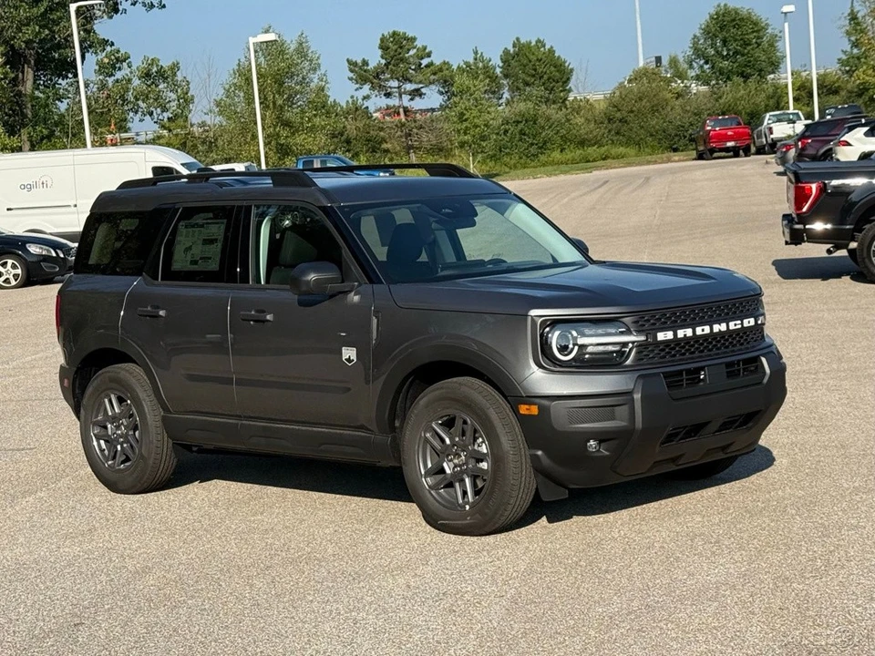 2025 Ford Bronco 6th Gen - Image 9 of 12