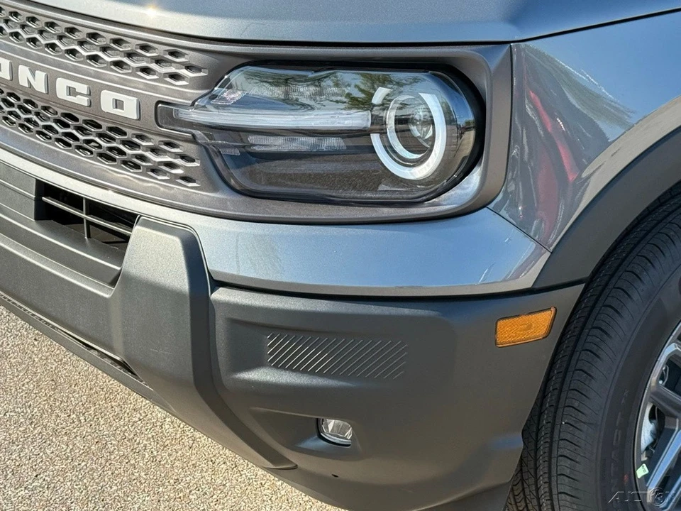 2025 Ford Bronco 6th Gen - Image 11 of 12