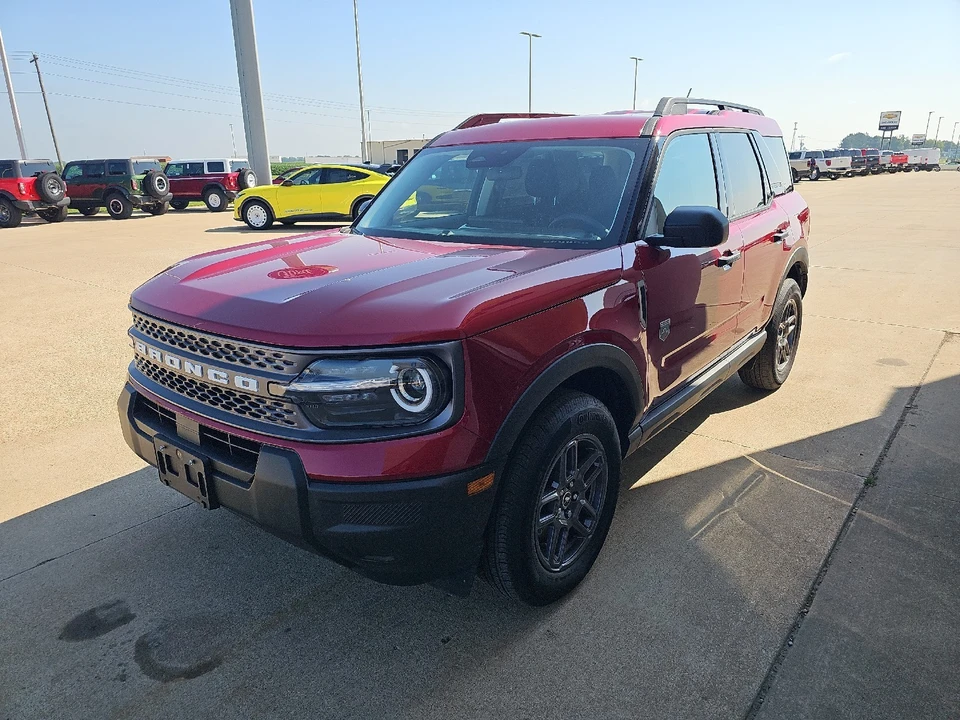 2025 Ford Bronco 6th Gen - Image 18 of 24