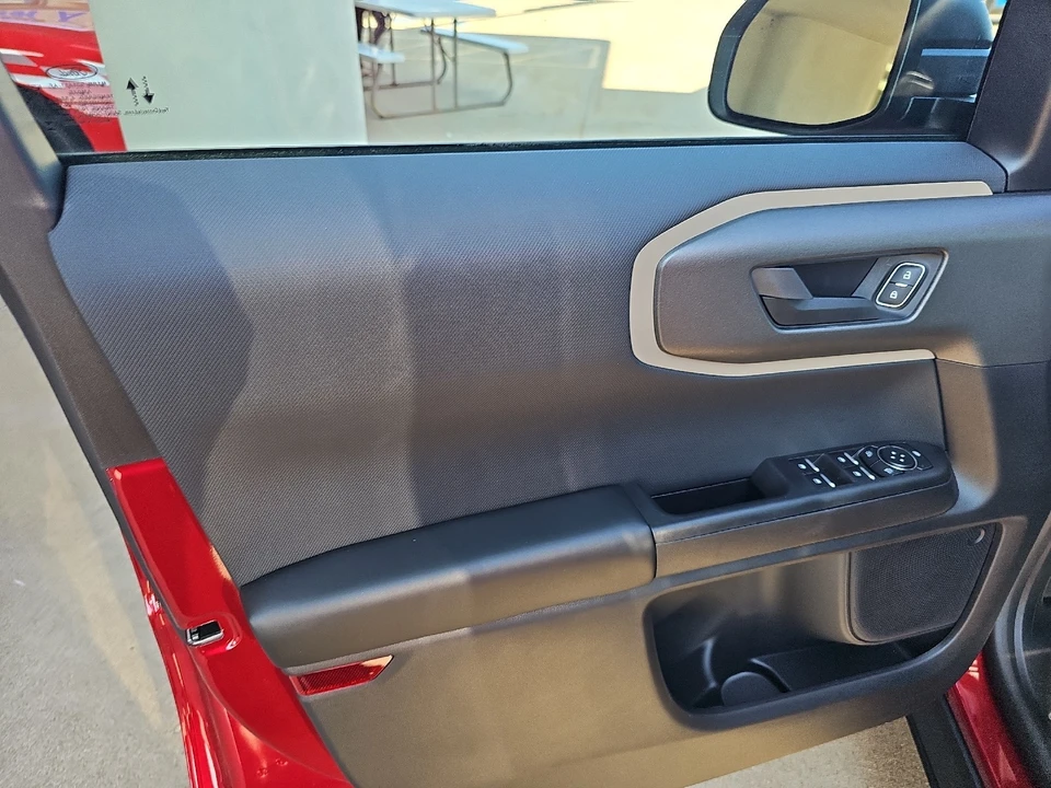 2025 Ford Bronco 6th Gen - Image 19 of 24