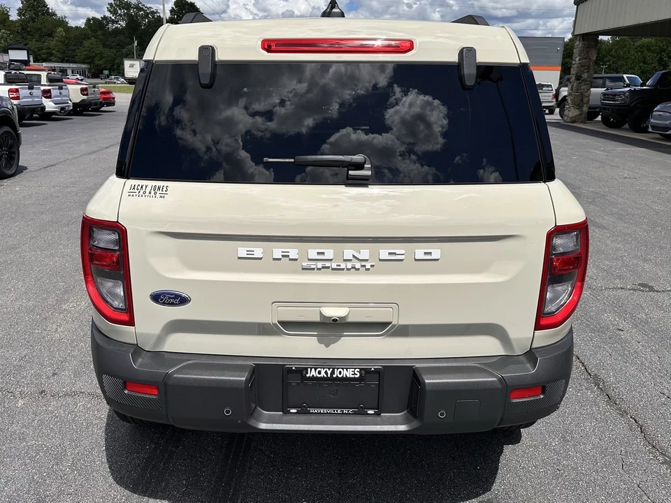 2025 Ford Bronco 6th Gen - Image 7 of 21