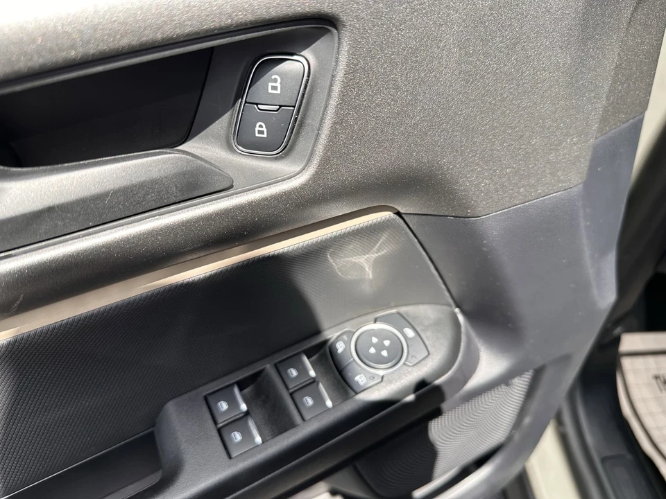 2025 Ford Bronco 6th Gen - Image 18 of 21