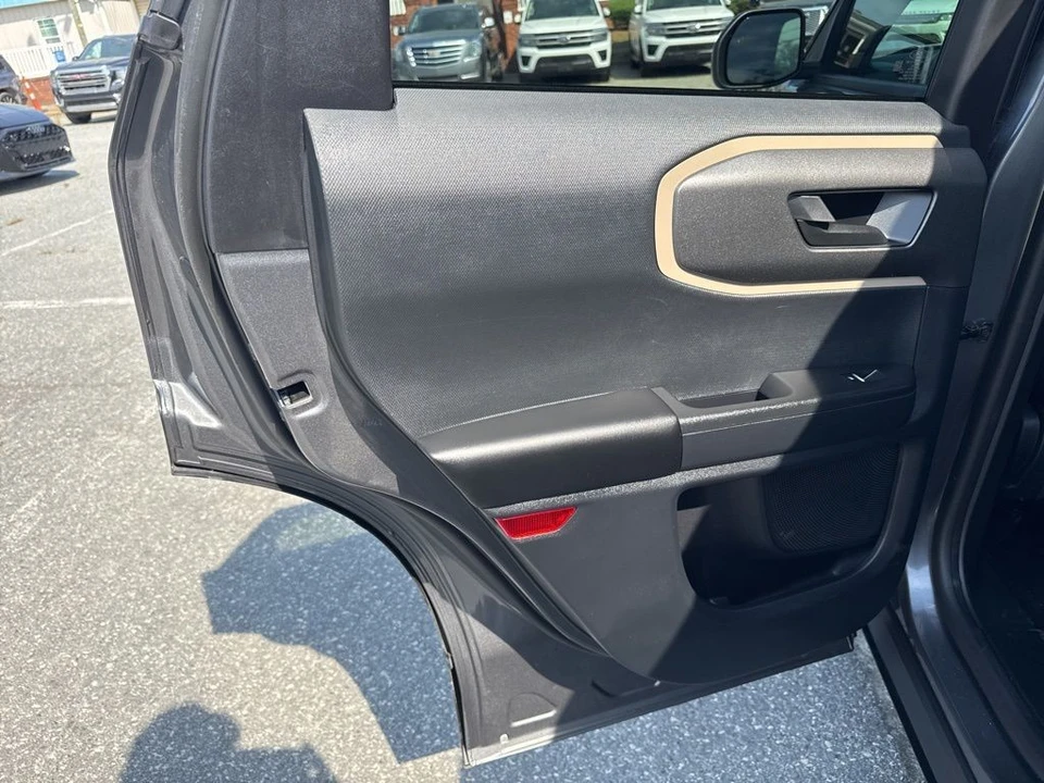 2025 Ford Bronco 6th Gen - Image 24 of 31