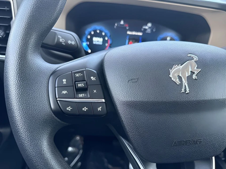 2025 Ford Bronco 6th Gen - Image 13 of 31
