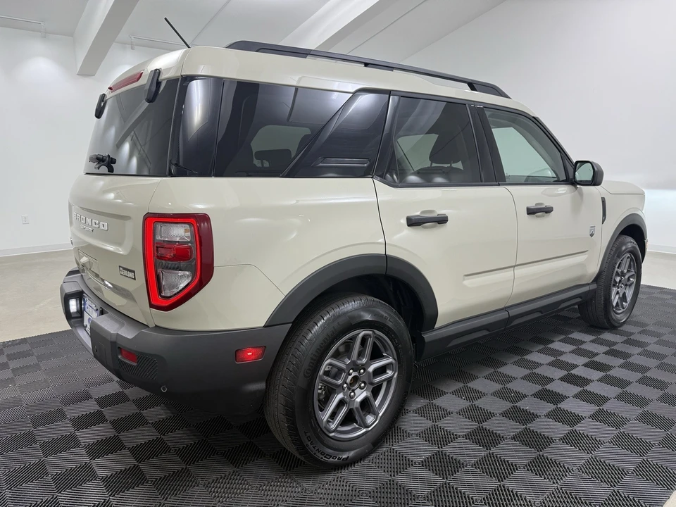 2025 Ford Bronco 6th Gen - Image 8 of 12