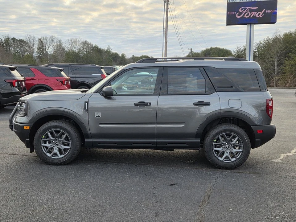 2025 Ford Bronco 6th Gen - Image 3 of 21
