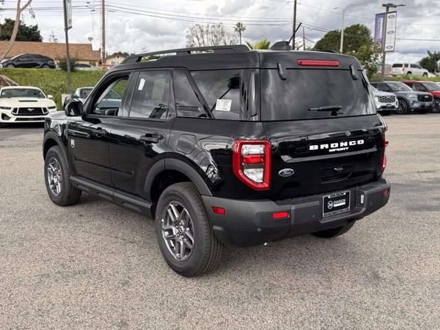 2025 Ford Bronco 6th Gen - Image 10 of 12