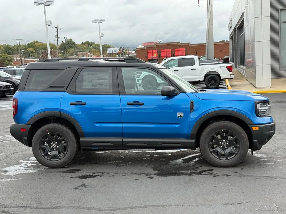 2025 Ford Bronco 6th Gen - Image 7 of 12