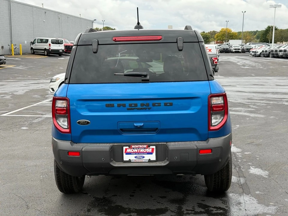2025 Ford Bronco 6th Gen - Image 5 of 12