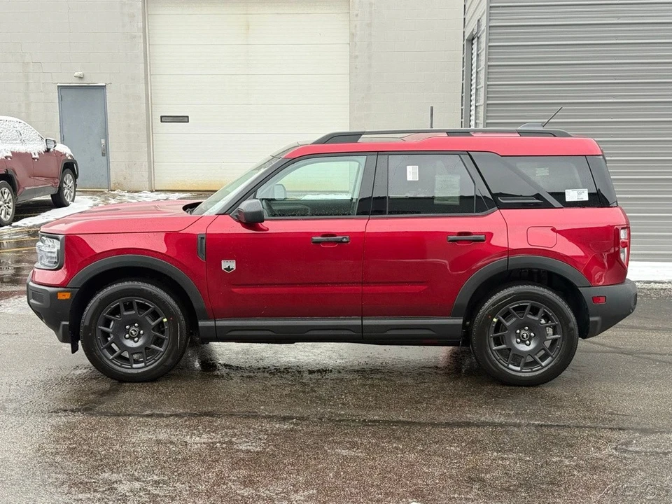2025 Ford Bronco 6th Gen - Image 2 of 12