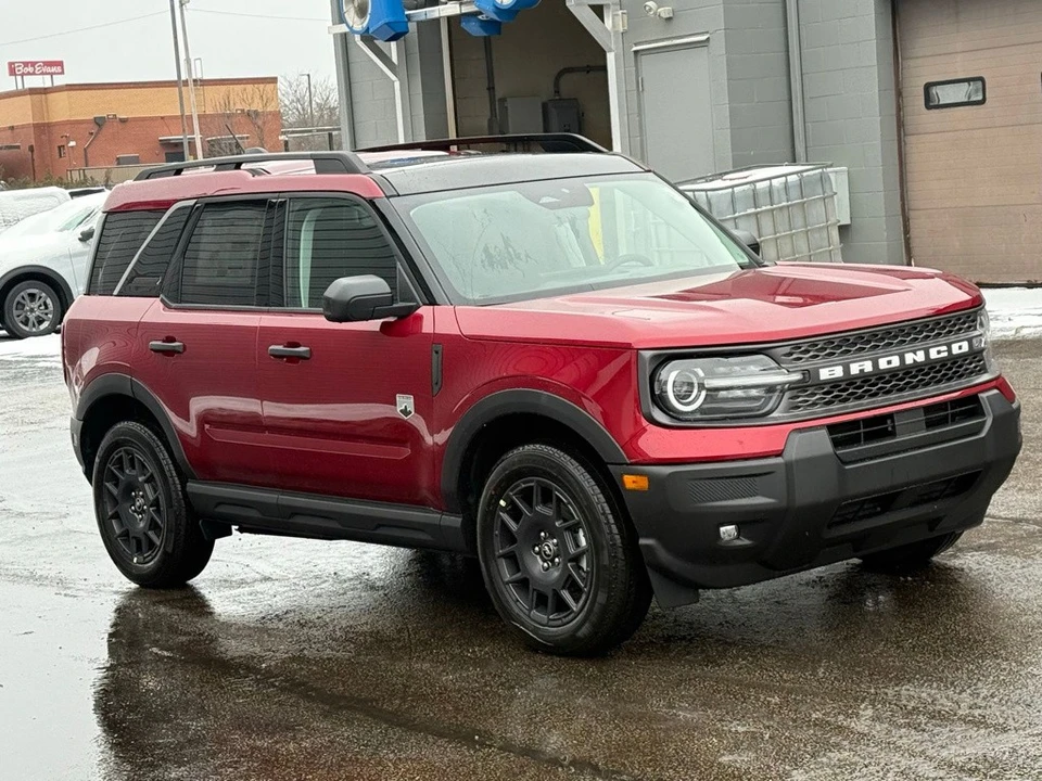 2025 Ford Bronco 6th Gen - Image 9 of 12