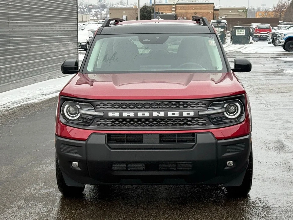 2025 Ford Bronco 6th Gen - Image 10 of 12