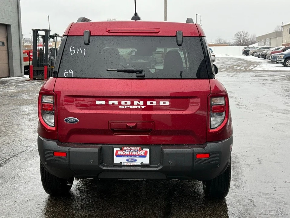 2025 Ford Bronco 6th Gen - Image 5 of 12