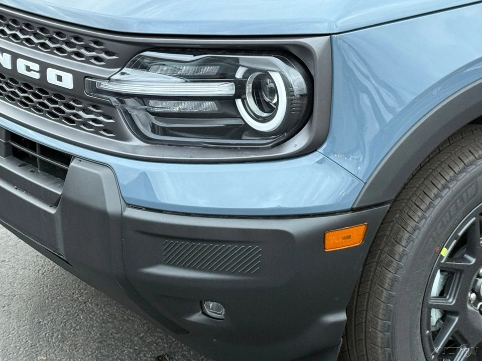 2025 Ford Bronco 6th Gen - Image 11 of 12