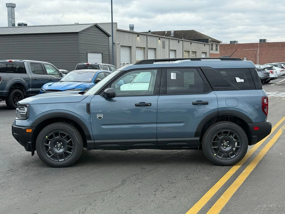 2025 Ford Bronco 6th Gen - Image 2 of 12