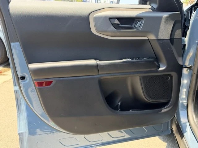 2025 Ford Bronco 6th Gen - Image 17 of 31