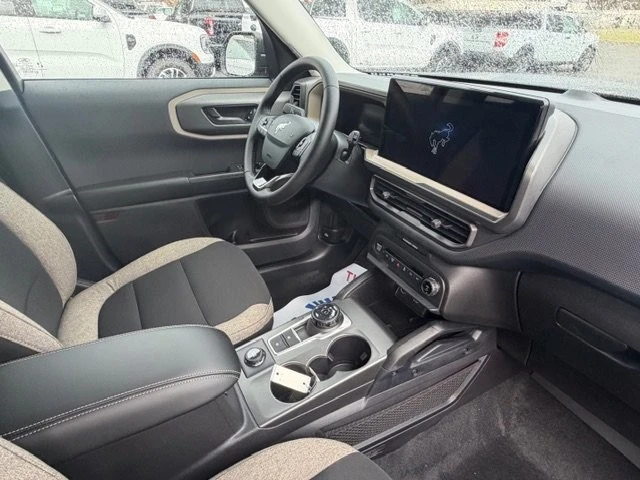 2025 Ford Bronco 6th Gen - Image 10 of 20