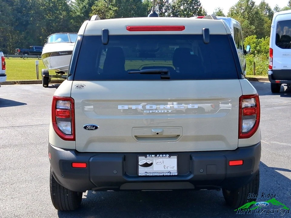 2025 Ford Bronco 6th Gen - Image 15 of 21