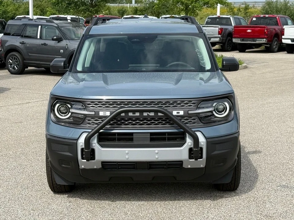 2025 Ford Bronco 6th Gen - Image 10 of 12