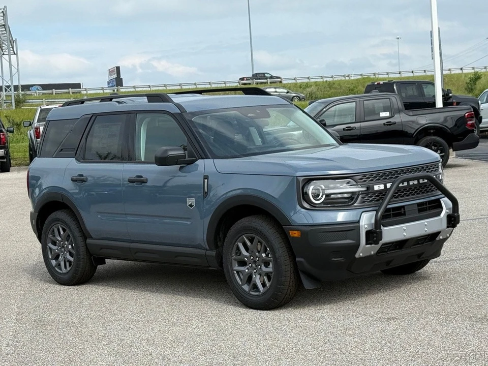2025 Ford Bronco 6th Gen - Image 9 of 12