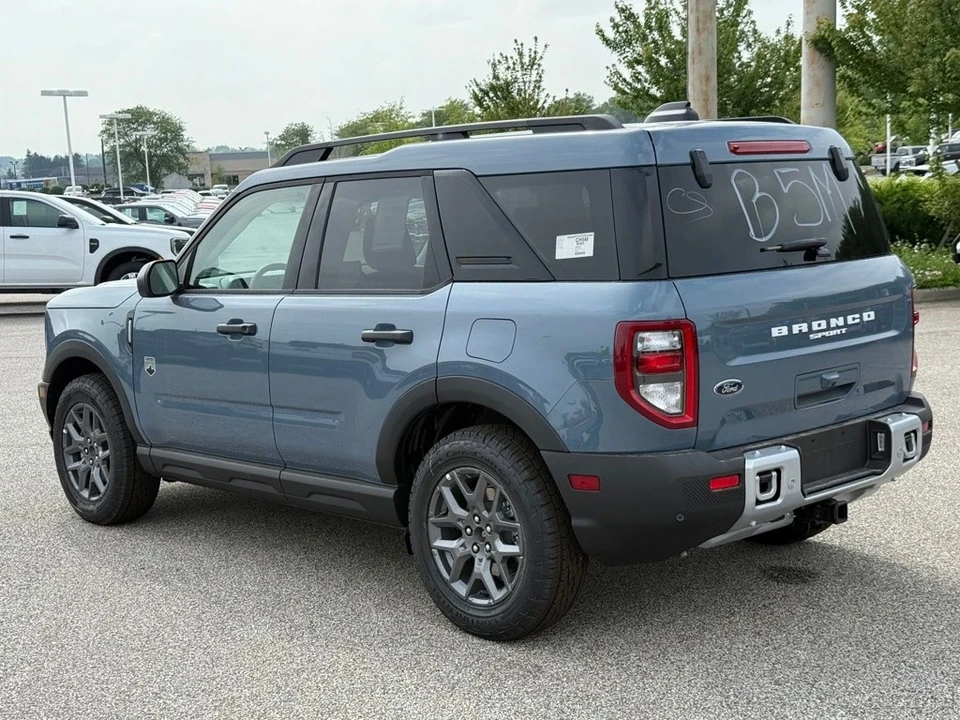 2025 Ford Bronco 6th Gen - Image 3 of 12