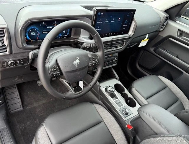 2025 Ford Bronco 6th Gen - Image 14 of 21