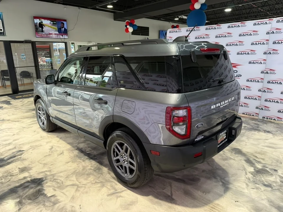 2025 Ford Bronco 6th Gen - Image 14 of 31