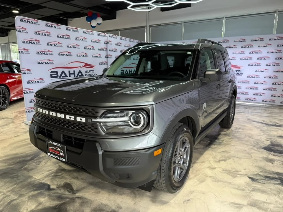 2025 Ford Bronco 6th Gen - Image 3 of 31