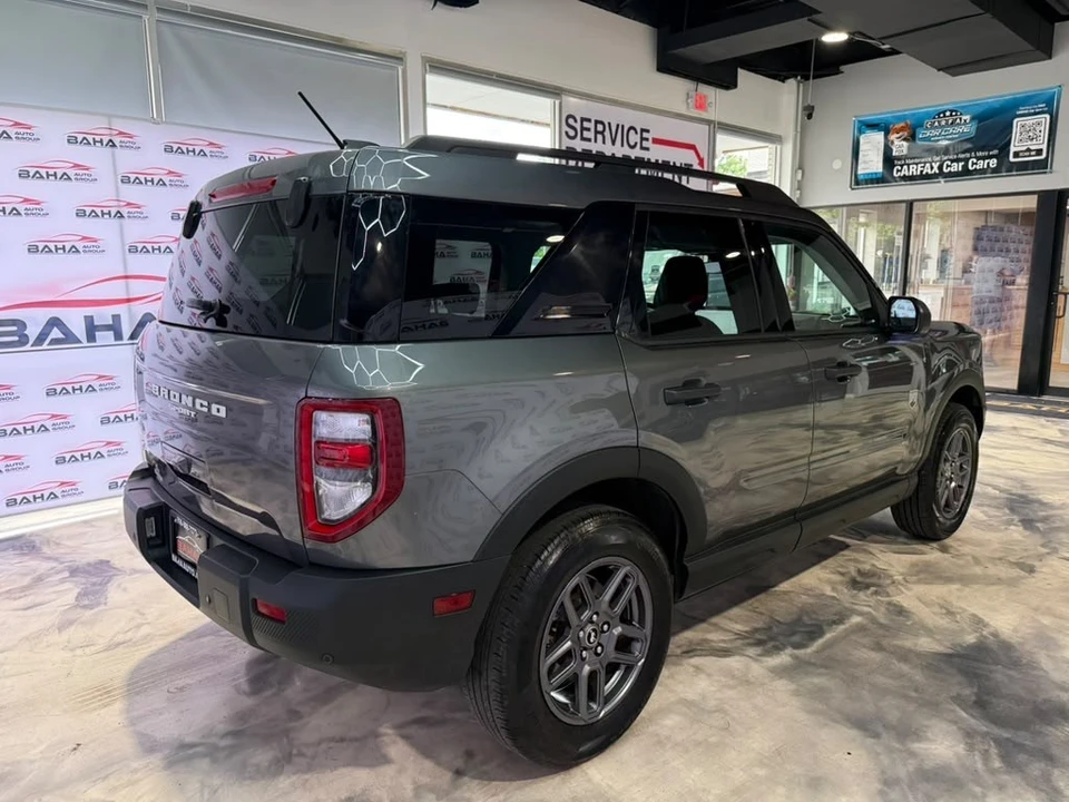 2025 Ford Bronco 6th Gen - Image 9 of 31