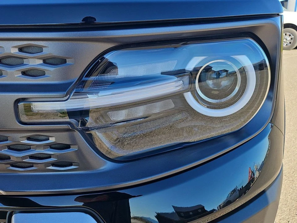 2025 Ford Bronco 6th Gen - Image 18 of 21