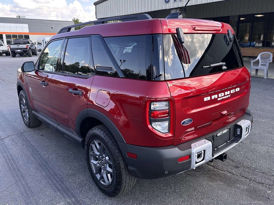 2025 Ford Bronco 6th Gen - Image 8 of 21