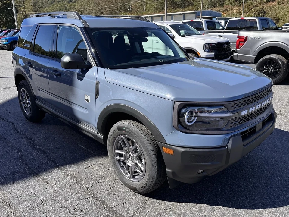 2025 Ford Bronco 6th Gen - Image 4 of 21