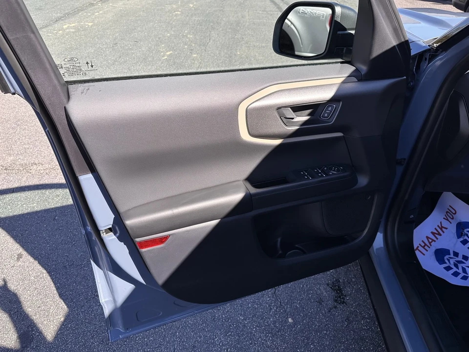 2025 Ford Bronco 6th Gen - Image 9 of 21